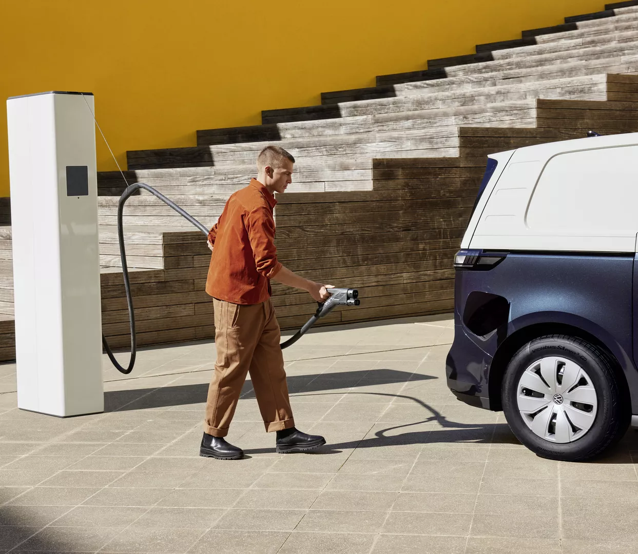 VW id buzz laden