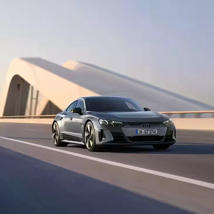 Audi E-tron GT