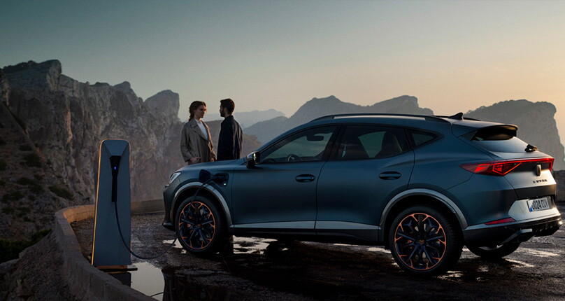 CUPRA Formentor licht blauw