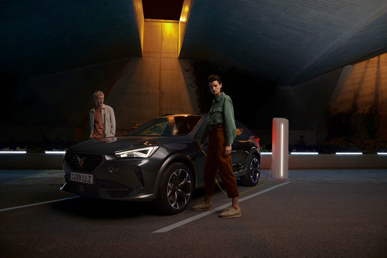 CUPRA Leon man en vrouw