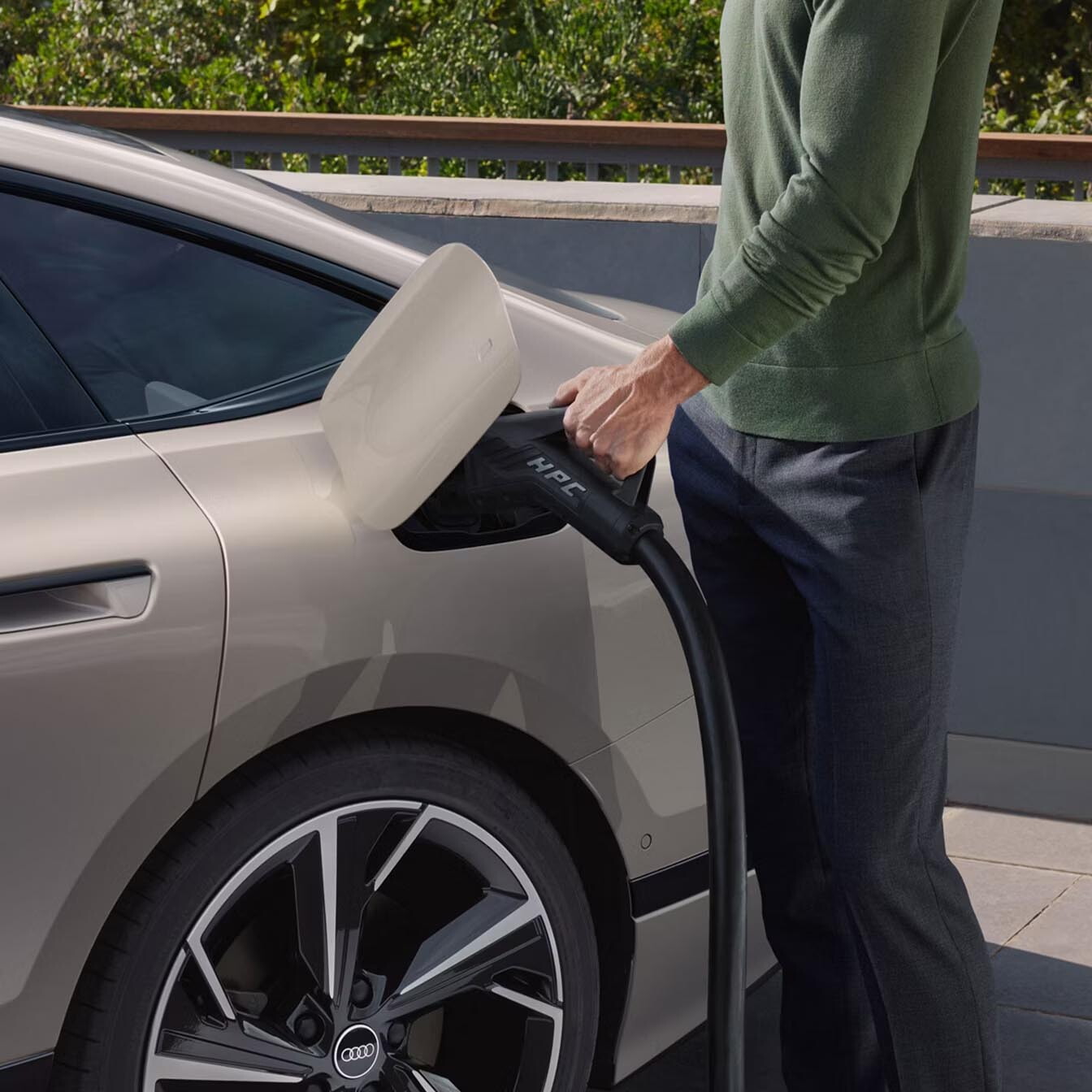 Audi A6 Sportback e-tron elektrisch laden
