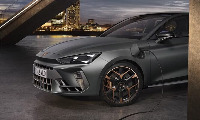cupra leon break exterieur velgen elektrisch laden