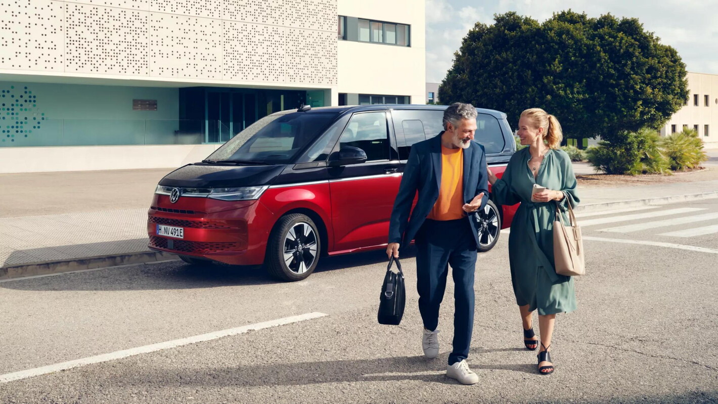 Volkswagen bedrijfsvoertuigen multivan met zijn tweetjes