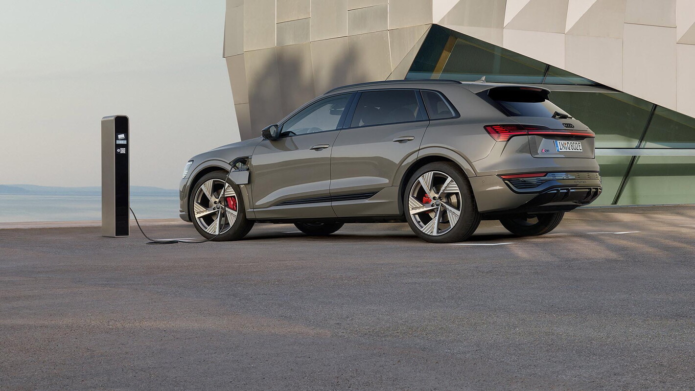 Audi Q8 e-tron zijaanzicht