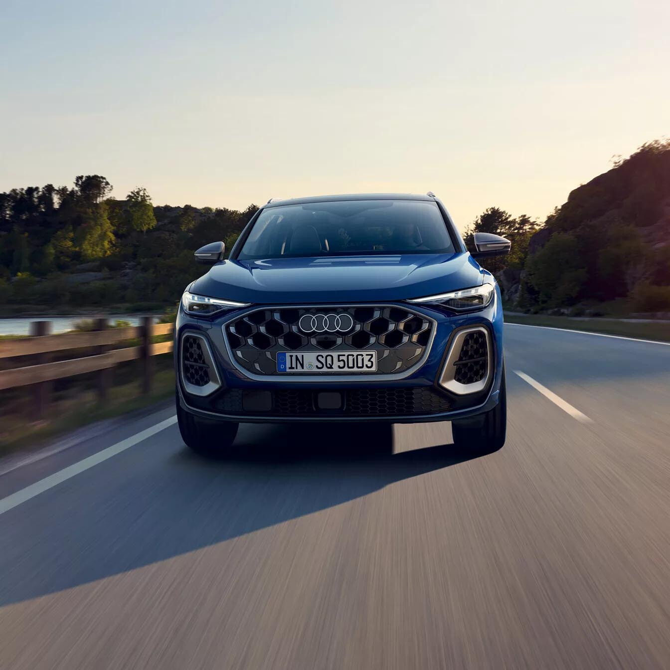 Audi SQ5 Sportback blauw exterieur voorkant
